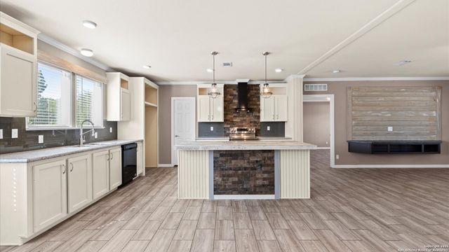 3309 FOREST TRAIL DR, Bandera, TX 78003