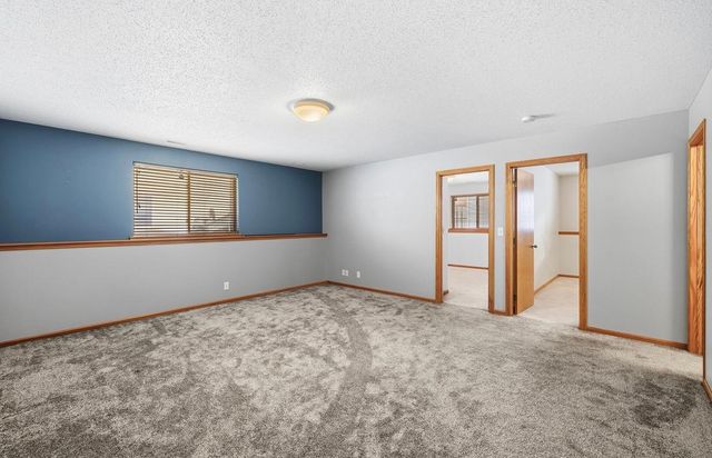 4306 39th Avenue S, Fargo, ND 58104