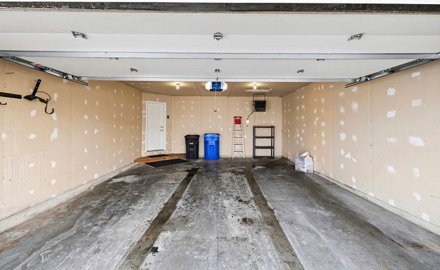 4306 39th Avenue S, Fargo, ND 58104