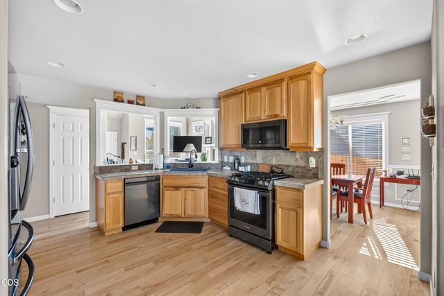 1345 NW 16th Court, Redmond, OR 97756