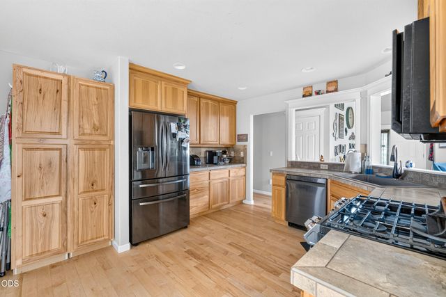 1345 NW 16th Court, Redmond, OR 97756