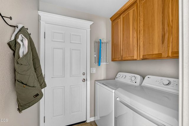 1345 NW 16th Court, Redmond, OR 97756