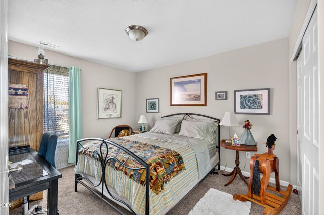 1345 NW 16th Court, Redmond, OR 97756