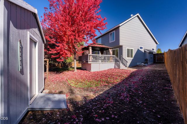 1345 NW 16th Court, Redmond, OR 97756