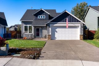 1345 NW 16th Court, Redmond, OR 97756