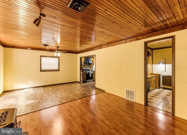 445 TROWBRIDGE AVE, Woodbury, NJ 08096