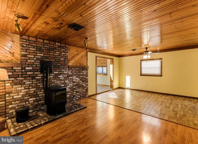 445 TROWBRIDGE AVE, Woodbury, NJ 08096