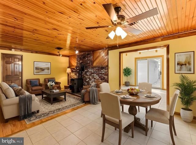 445 TROWBRIDGE AVE, Woodbury, NJ 08096