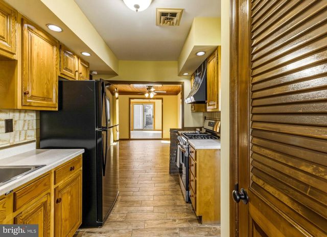 445 TROWBRIDGE AVE, Woodbury, NJ 08096
