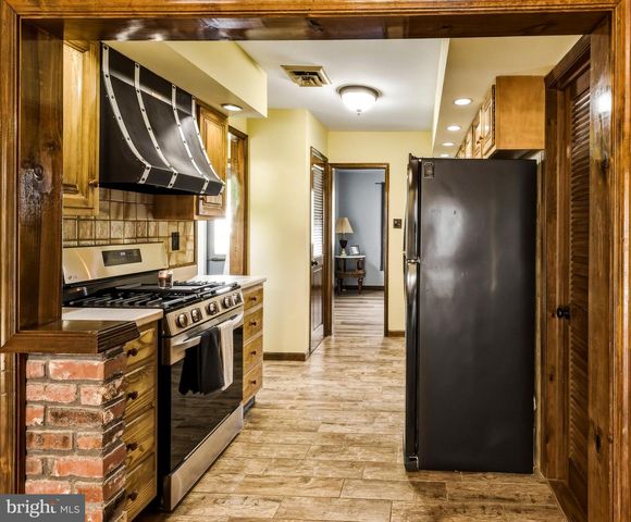 445 TROWBRIDGE AVE, Woodbury, NJ 08096