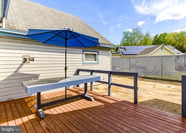 445 TROWBRIDGE AVE, Woodbury, NJ 08096