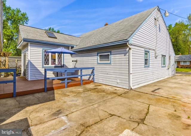 445 TROWBRIDGE AVE, Woodbury, NJ 08096