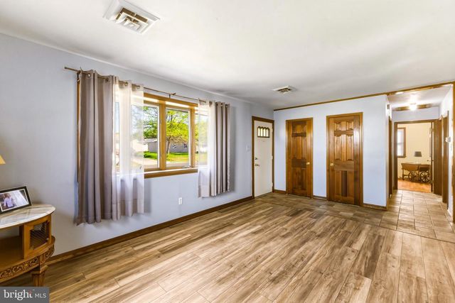 445 TROWBRIDGE AVE, Woodbury, NJ 08096