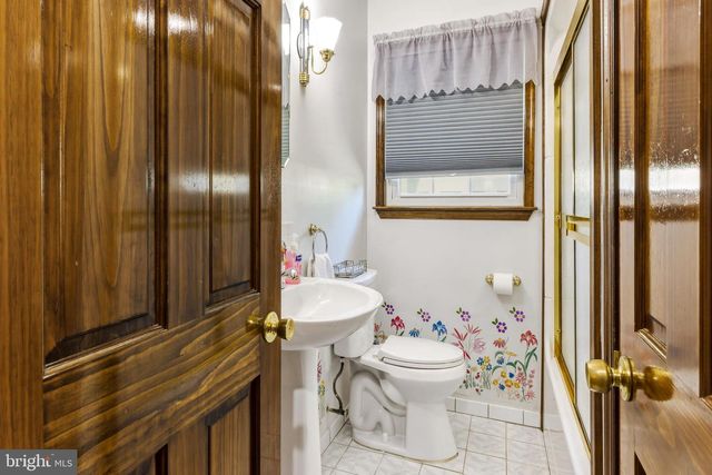 445 TROWBRIDGE AVE, Woodbury, NJ 08096
