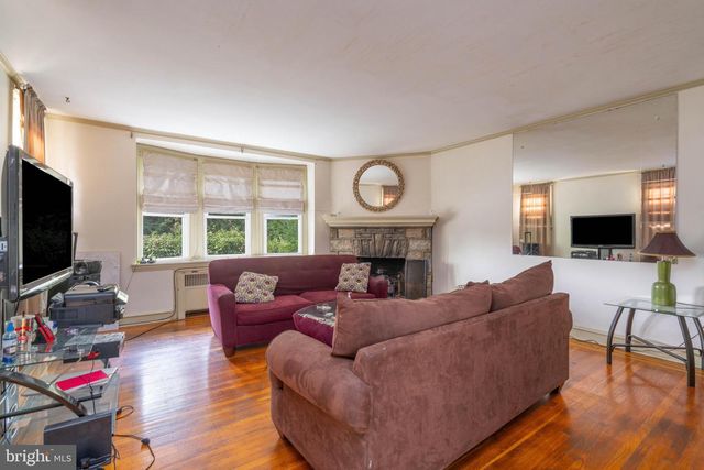 995 HARRISON ST, Philadelphia, PA 19124