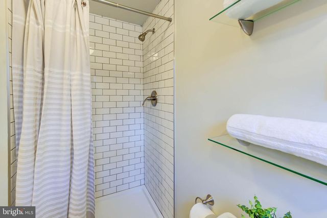 775 HOBART PL NW, Washington, DC 20001