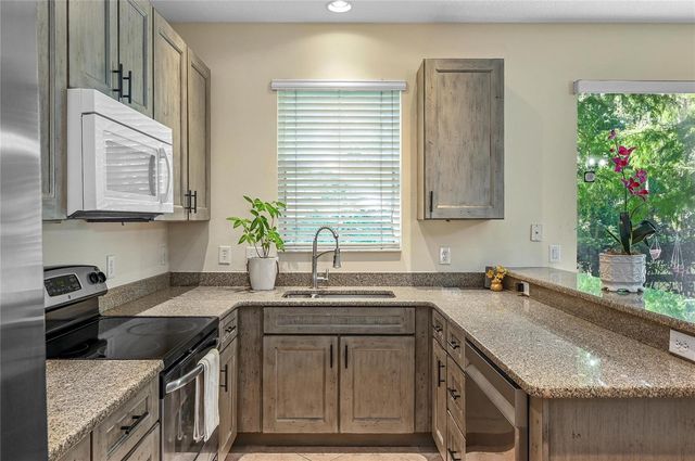 104 CANTERBURY BELL DRIVE, Oviedo, FL 32765