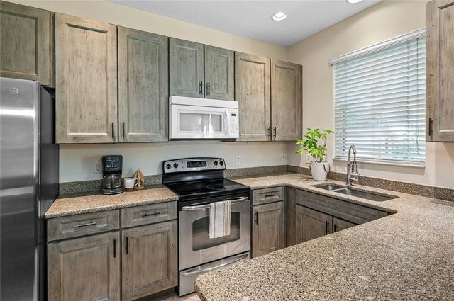 104 CANTERBURY BELL DRIVE, Oviedo, FL 32765
