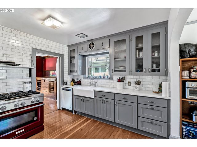 5806 Ne GARFIELD Ave, Portland, OR 97211