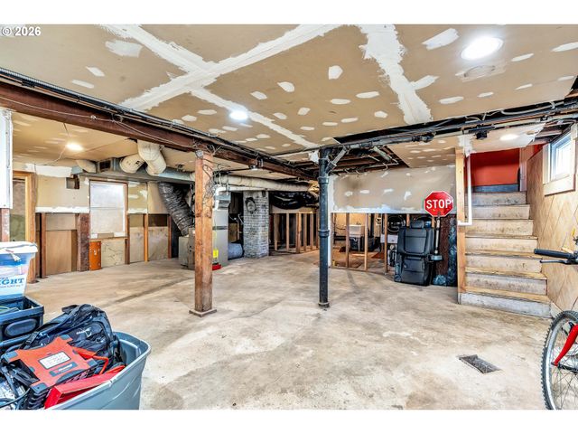 5806 Ne GARFIELD Ave, Portland, OR 97211