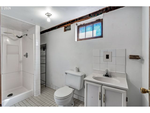 5806 Ne GARFIELD Ave, Portland, OR 97211