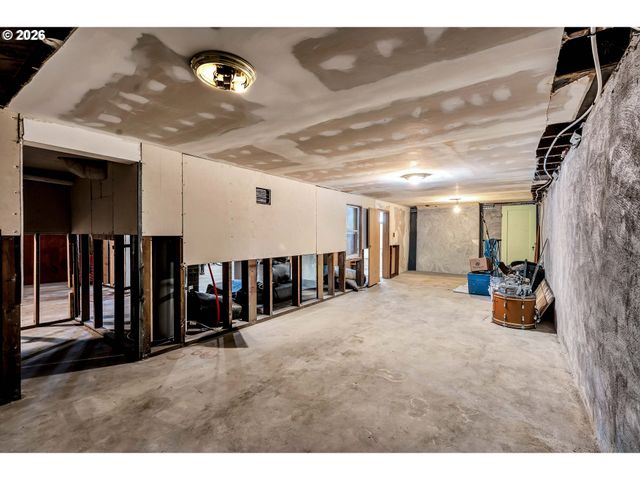 5806 Ne GARFIELD Ave, Portland, OR 97211