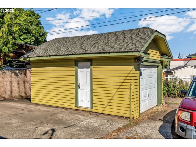 5806 Ne GARFIELD Ave, Portland, OR 97211