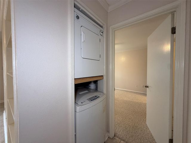 2250 Bering Drive 66, Houston, TX 77057