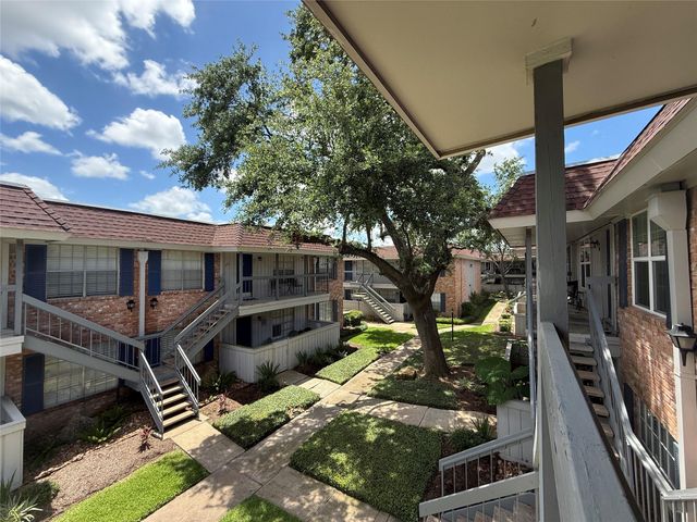 2250 Bering Drive 66, Houston, TX 77057