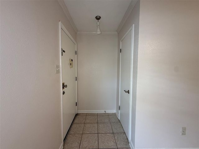 2250 Bering Drive 66, Houston, TX 77057