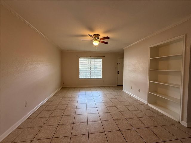 2250 Bering Drive 66, Houston, TX 77057