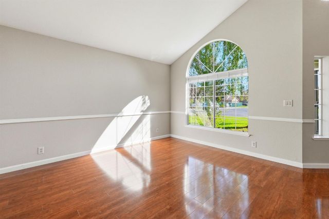 3014 Nancy Ln, West Sacramento, CA 95691