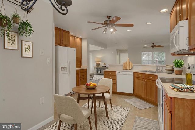 468 W WALTER AVE, Greencastle, PA 17225