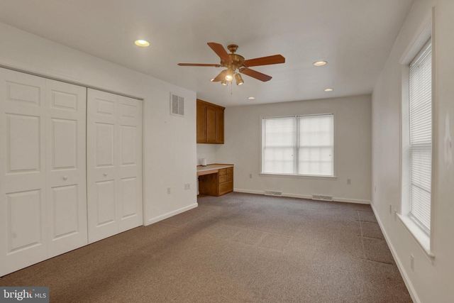 468 W WALTER AVE, Greencastle, PA 17225