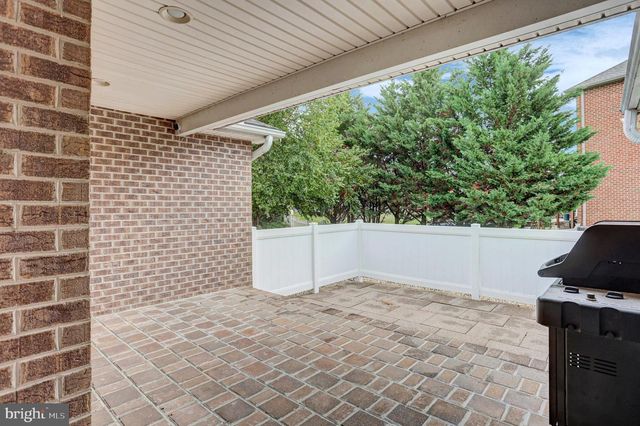 468 W WALTER AVE, Greencastle, PA 17225