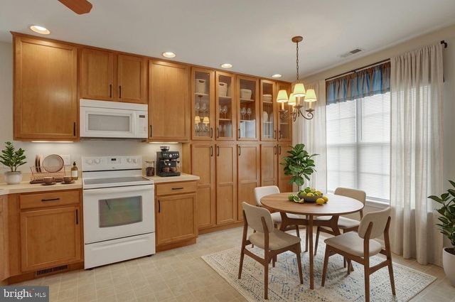468 W WALTER AVE, Greencastle, PA 17225