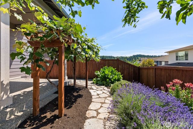 2417 NE Redford Street, Poulsbo, WA 98370
