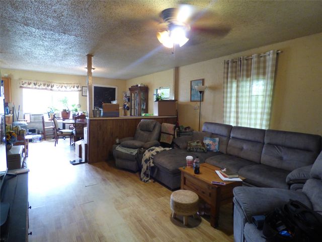 511 W Pecan Street, Aubrey, TX 76227