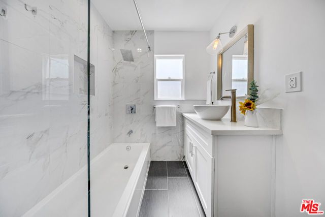 11115 Greenlawn Avenue, Culver City, CA 90230