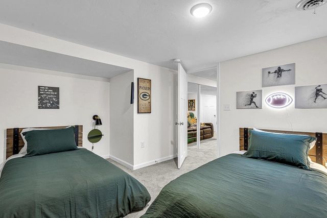 1744 13TH AVENUE, Green Bay, WI 54304