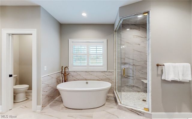 601 Trentstone Circle, Aurora, OH 44202