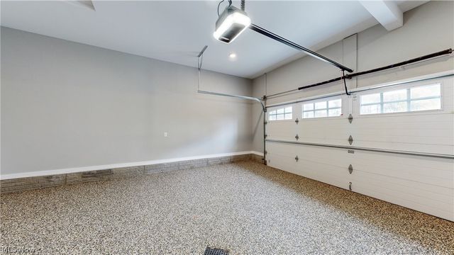 601 Trentstone Circle, Aurora, OH 44202
