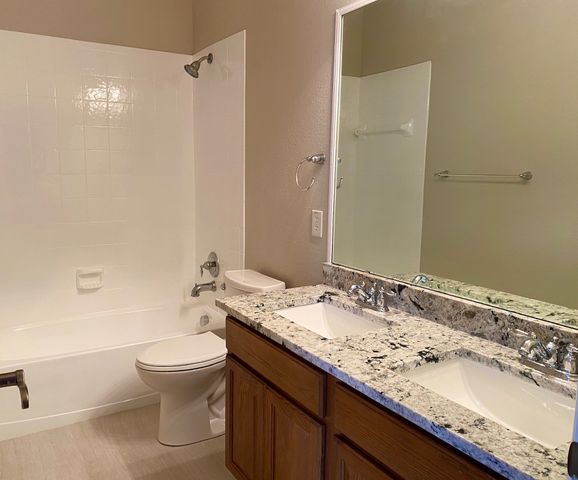 1813 Glen Aerie Lane, Corinth, TX 76210