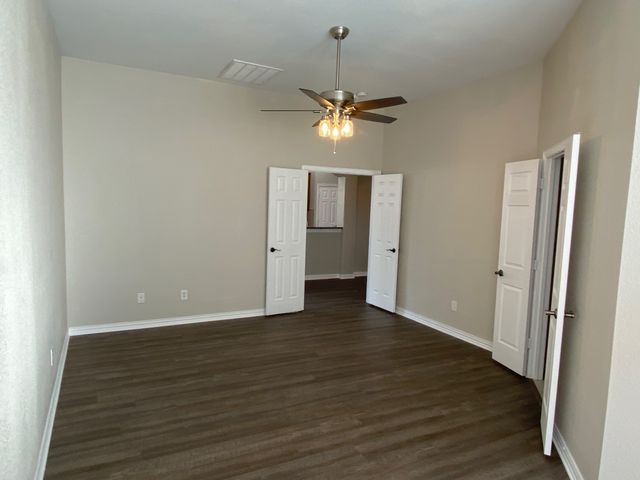 1813 Glen Aerie Lane, Corinth, TX 76210