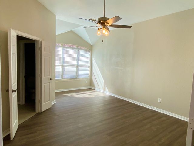 1813 Glen Aerie Lane, Corinth, TX 76210