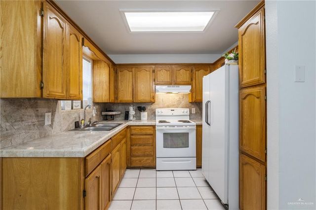 1107 Stonehaven Boulevard, Edinburg, TX 78539