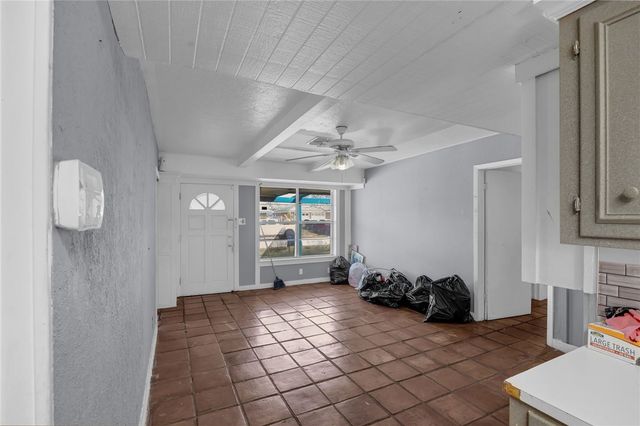 4001 Cork Dr, Corpus Christi, TX 78413