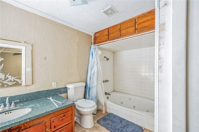 4001 Cork Dr, Corpus Christi, TX 78413