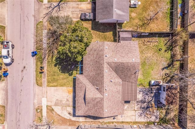 4001 Cork Dr, Corpus Christi, TX 78413