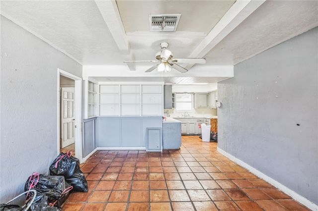 4001 Cork Dr, Corpus Christi, TX 78413